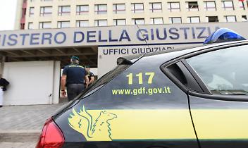 Fermato per guida senza patente