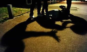 Ivrea, pestaggi nella notte fuori dalla discoteca: tre feriti, uno ancora in osservazione