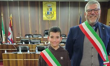 Leini: Francesco Olmo &egrave; il nuovo sindaco dei ragazzi, emozione e debutto del Consiglio Comunale