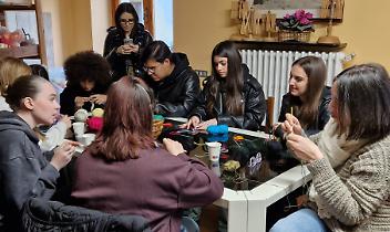 Il Ricamo di Lanzo conquista gli studenti dell&rsquo;Alvar Aalto