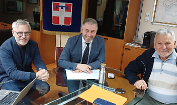 Strade e marciapiedi, interventi in vista tra San Raffaele e Cinzano: confronto con la Citt&agrave; metropolitana