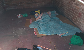 Notti nei garage di San Grato: c'&egrave; un'Ivrea che non si vede