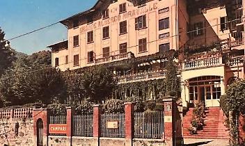 Cartolina storica dell'ex Albergo Miravalle di Ceres 