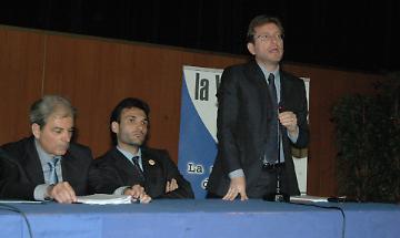 Dibattito alla Serra