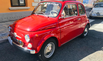 Auto d&rsquo;epoca, convivialit&agrave; e territorio