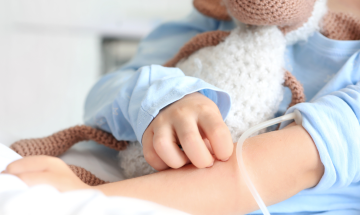 Operata alle tonsille, muore a 5 anni. Stroncata da un&rsquo;emorragia dopo il rientro da Brian&ccedil;on