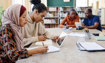 Mercenasco, paese di migranti: in municipio una scuola per stranieri