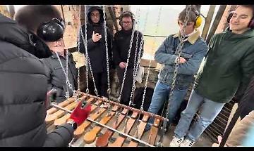 Campane in concerto a Bussolino: la vigilia di Natale torna a suonare dal campanile