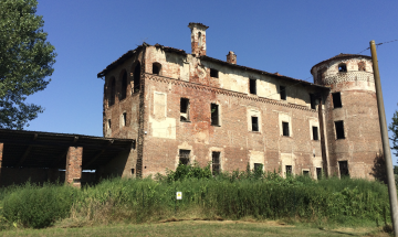 Castello di Parpaglia, tetto volato e soldi buttati: il monumento dimenticato dalla Regione
