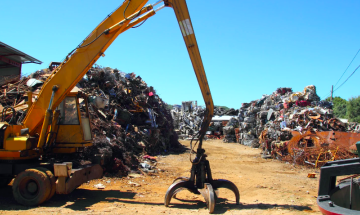 54 mila tonnellate &ldquo;in nero&rdquo;: l&rsquo;ex amministratore della Milano Rottami patteggia, l'impiegata va a processo a Ivrea