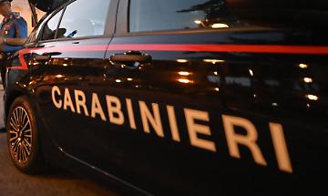 Venaria, lite in albergo degenera: 80enne accoltella una cameriera, arrestato per tentato omicidio