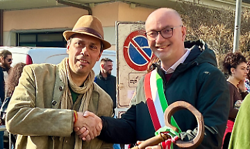 CarnivaLans accende Lanzo: tradizione, coriandoli e comunit&agrave; in festa