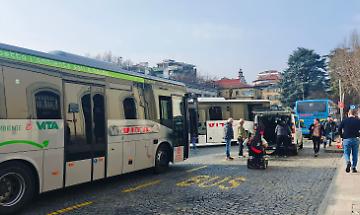 Ivrea, il capolinea del disordine: passeggeri in trappola tra cantieri e bus