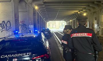Due agenti della Polizia Municipale aggredite mentre allontanano un molestatore dalla stazione