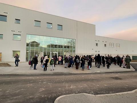 La nuova scuola elementare di Gassino apre le porte: un progetto lungo nove  anni diventa realt&agrave; (FOTO) - Foto 1 di 7 - Giornale La Voce