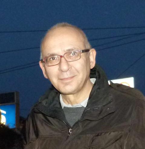 SAN MAURO TORINESE. Il “maestro” Parola scambia il Municipio per la scuola materna (VIDEO) - Giornale La Voce