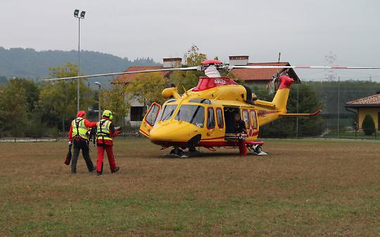 Sedicenne precipita dal balcone a San Giorgio Canavese, trasportata al CTO con politraumi