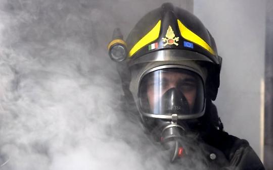 ANGROGNA. Fiamme e vento, brucia agriturismo nel Torinese