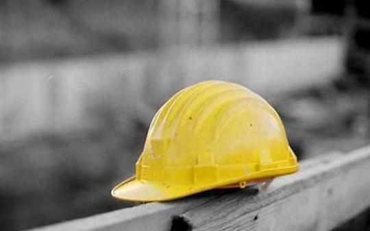 LA CASSA. Crollo in un cantiere a Torino. E' morto un operaio