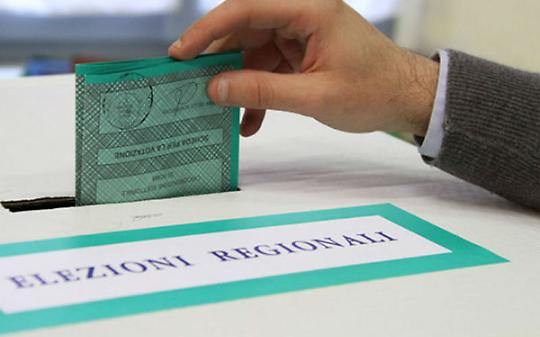 Ultima sfida del 2025: sette regioni al voto tra leader divisi e poli in tensione