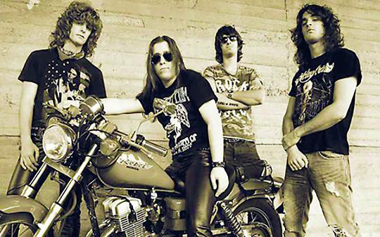 Attitude, band on the road