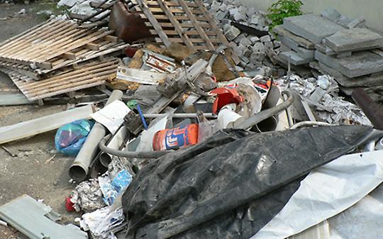 SAN GILLIO. Discarica abusiva con 450 tonnellate rifiuti pericolosi