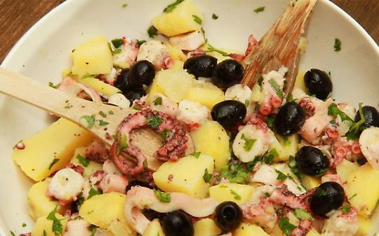 Insalata di Polpo con patate e olive