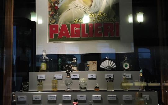 TORINO. PerFumum. I profumi della storia