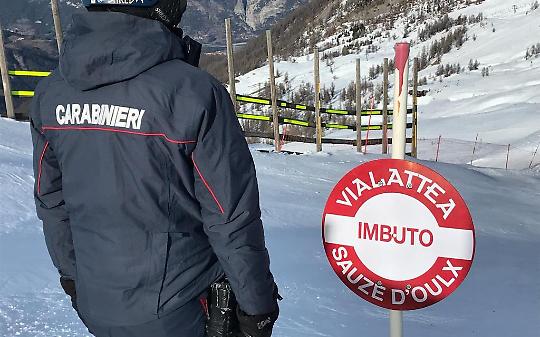 SAUZE D'OULX. Bimba morta sugli sci:  i carabinieri sequestrano 4 piste in Val Susa