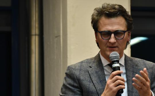 Continua a muoversi la frana sull’ A5