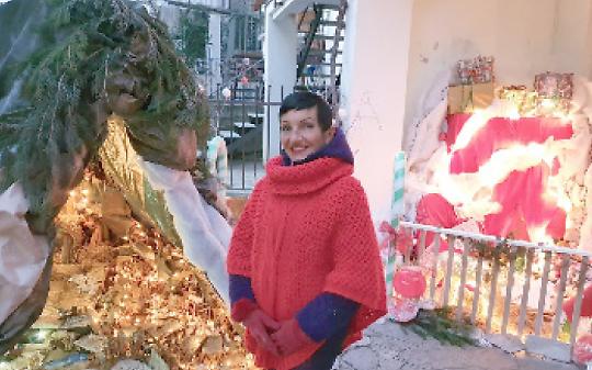 PECCO. Carmen Andrina: l’ostetrica che apre la sua casa al Natale