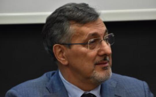 Accorpa, scorpora, promette: la riforma fantasma di Federico Riboldi