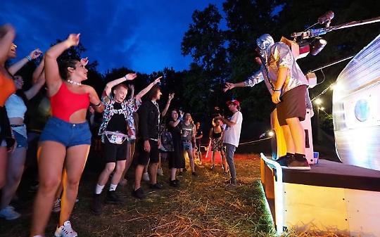 VIALFRE'. Continua la guerra del consigliere Ivano Arrighi contro la musica a tutto volume al parco Pianezze
