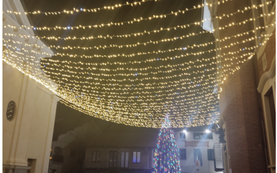 Le luminarie in piazza San Bernardo a Vauda