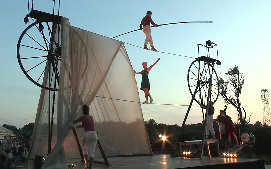 La discarica apre le porte allo show di Lunathica