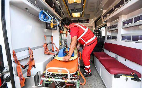 Gravissimo incidente sulla SP11: due persone estratte dalle lamiere