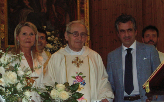 Addio a don Sandro, il parroco che amava la musica e le montagne