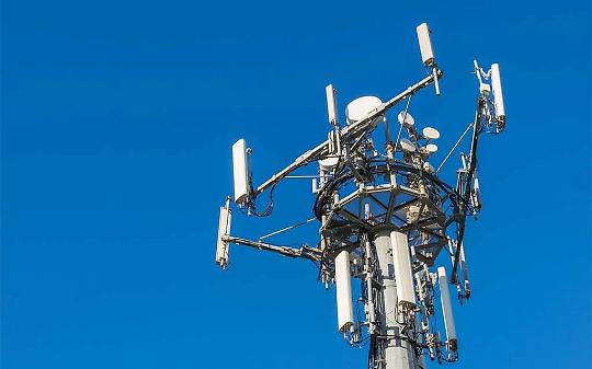 Antenna 5G: i cittadini non la vogliono e organizzano un incontro, ma il Sindaco non si presenta