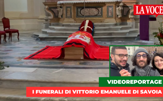 I monarchici esistono ancora: li abbiamo incontrati al funerale di Vittorio Emanuele di Savoia (VIDEO)