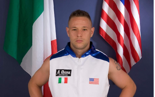 Luca Pasqua: "La boxe per prendere coscienza"