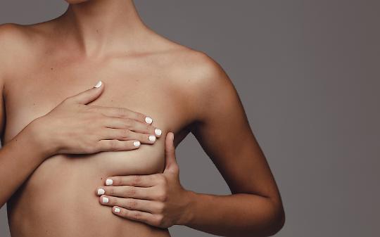 Venaria si colora di rosa: il 12 marzo 2026 incontro sulla prevenzione del tumore al seno