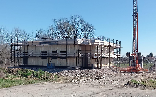 Quasi 1 milione di euro per la nuova scuola nel paesino canavesano da mille anime, ci andr&agrave; qualcuno?