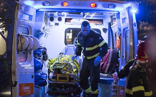 Cambiano, incidente fatale tra auto e moto: muore un uomo di 57 anni