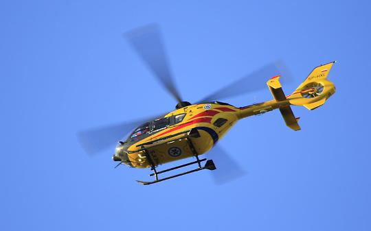 Biellese, ciclista 60enne grave dopo scontro con auto sulla Panoramica Zegna