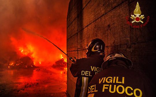Paura per un incendio in un complesso residenziale a Sauze d&rsquo;Oulx