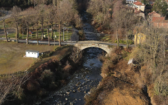 Il ponte di  Rocca Canavese