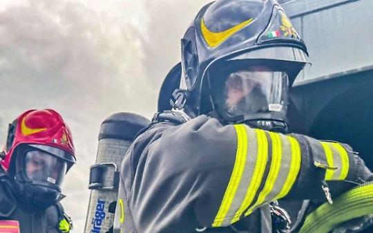 Vigili del fuoco in azione (foto di repertorio)