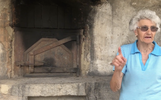 Il forno che non vuole morire: a Cesare il tempo si scalda ancora con la legna della memoria
