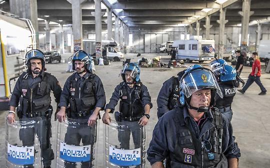 Maxi rave illegale a La Cassa