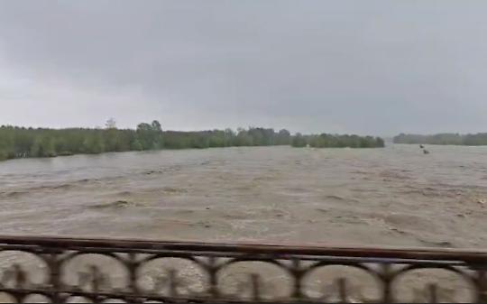 Emergenza maltempo, chiuso anche il ponte sul Po a Crescentino: la collina chivassese è isolata